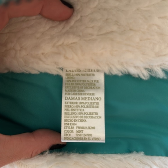 Zip up fleece lined vest - Picture 4 of 7